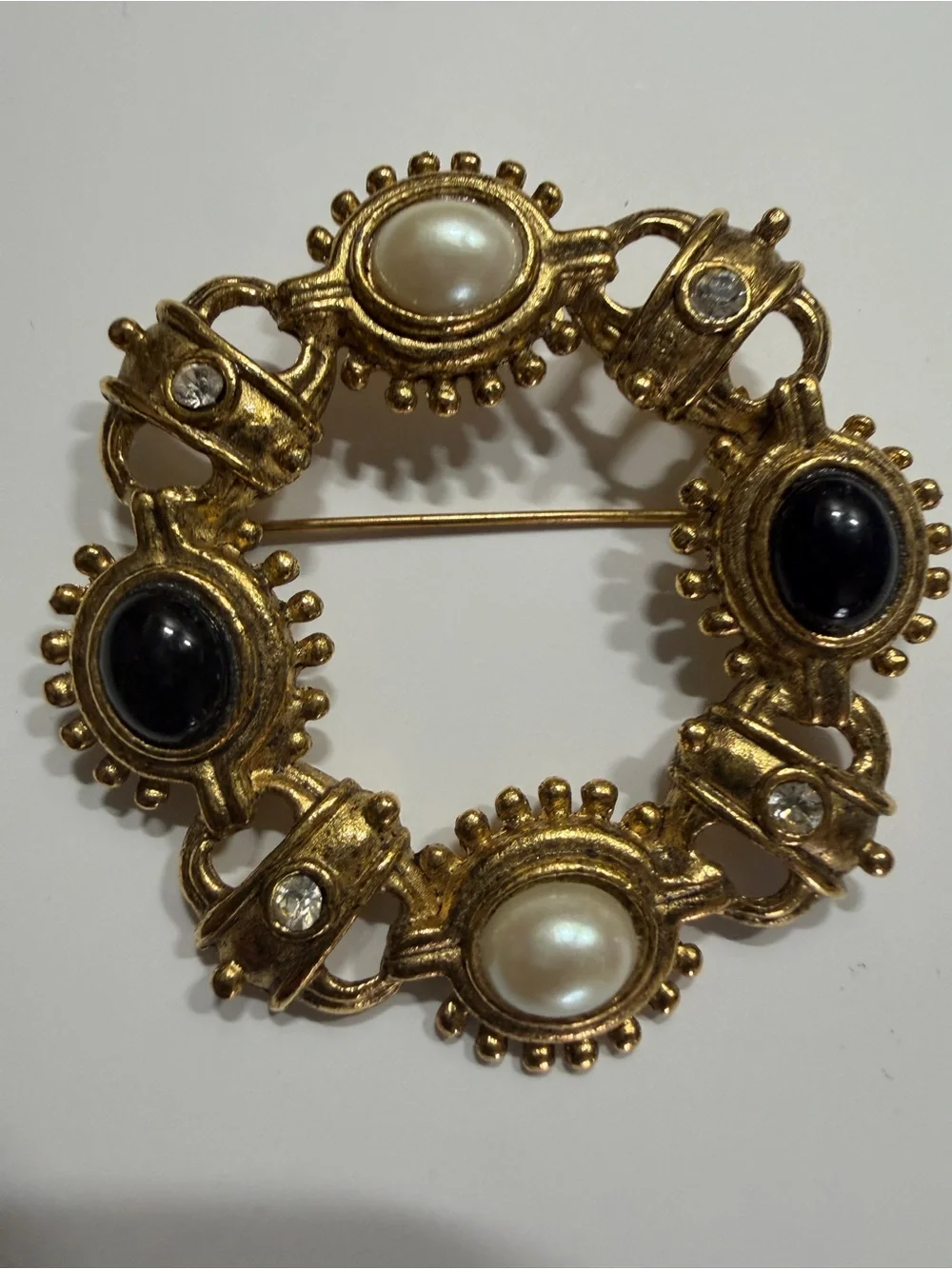 Vintage Gold Tone Faux Pearl &‎ Black Cabochon Rhinestone Circle Brooch Pin